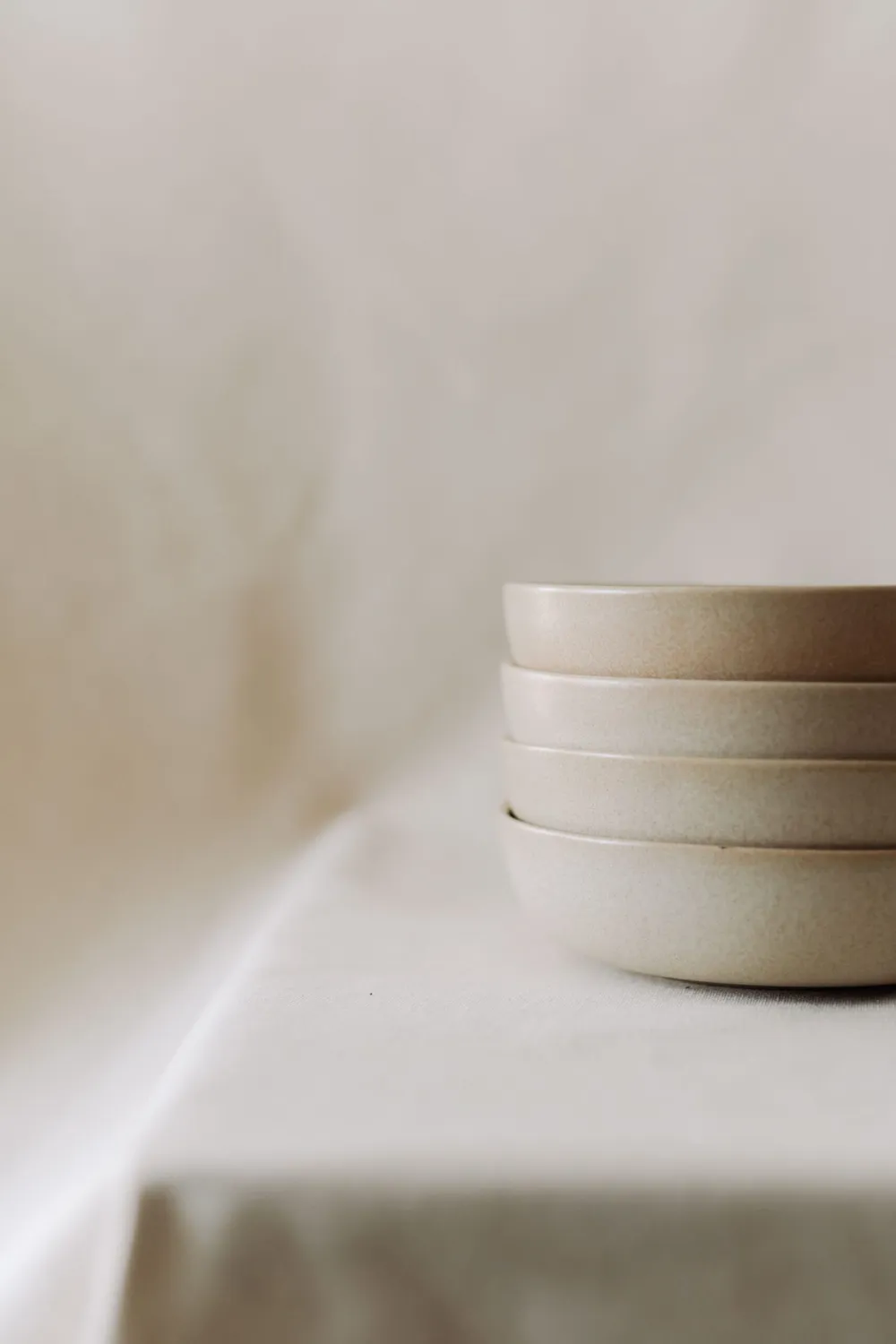 Poemi Mei 19 cm ciotola bianco beige gres