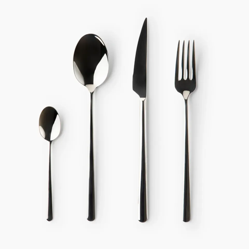 Nomeproprio Teodora piatti nero 8 pezzi 2 set da 4 pezzi