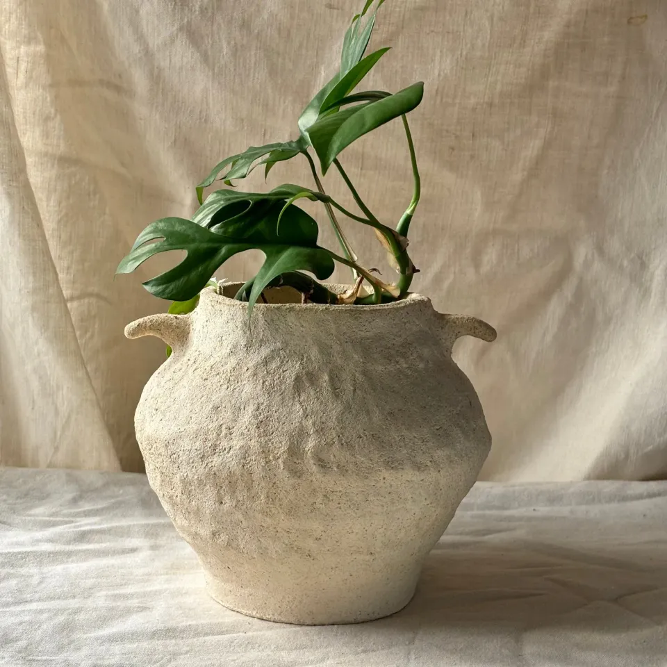 Studio Delta Pottery Anfora cachepot terracotta 20x18 cm