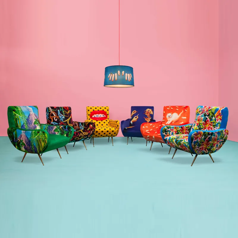 Seletti Wears Toiletpaper Trumpets poltrona tessuto ottone
