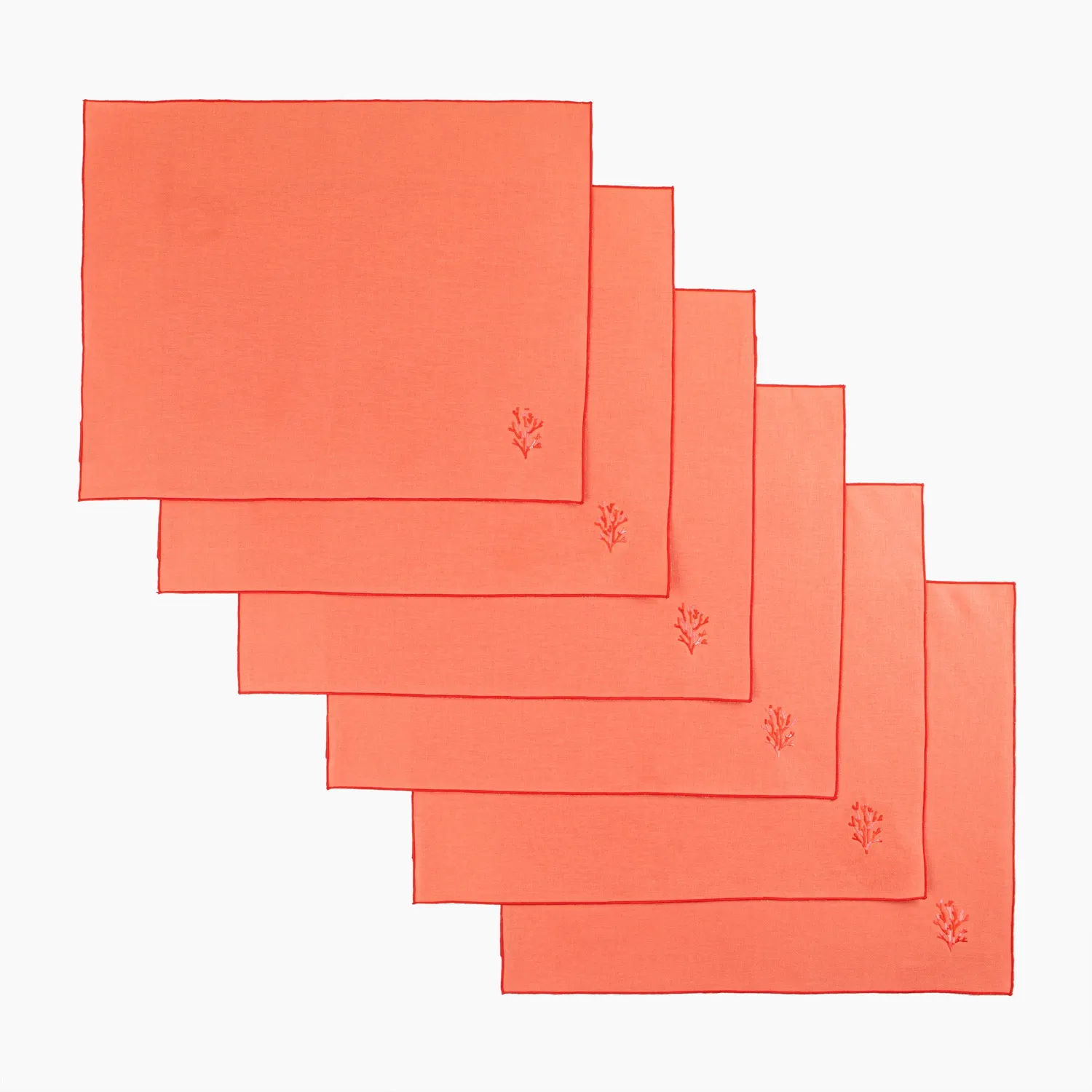 Tavola Ceramica Ilario Corallo tovaglietta ricamo rosso