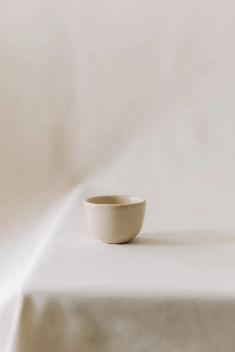 Poemi Mei tazzina 120 ml in gres beige semi-mat