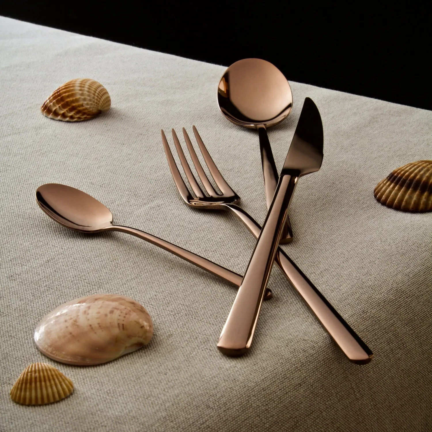 Nomeproprio Teodora piatti bronzo 8 pezzi 2 set da 4 pezzi