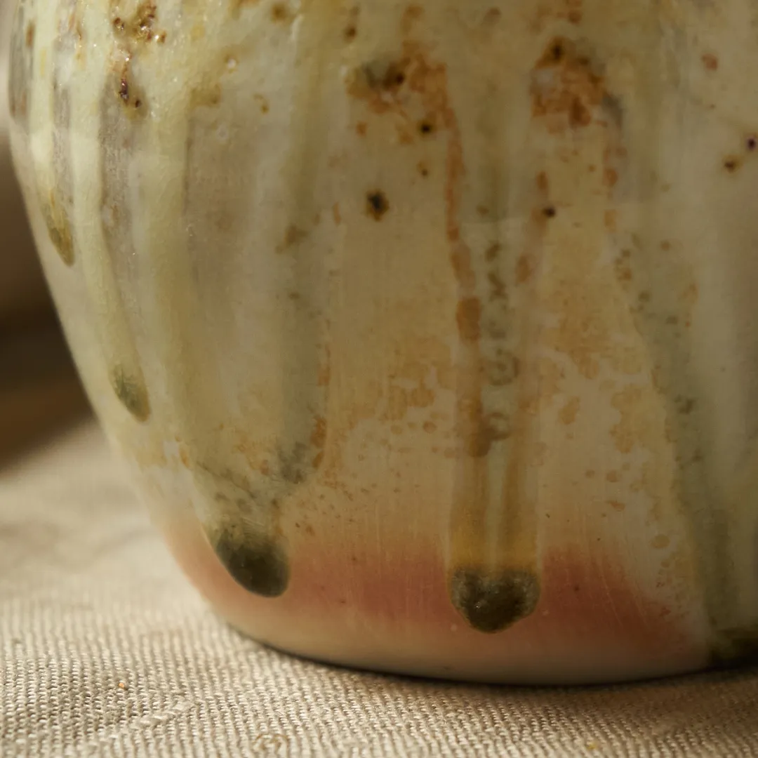 Studio Delta Pottery Uovo woodfired vaso porcellana 15 cm