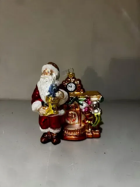 Ludell Santa al Camino decorazione natalizia resina