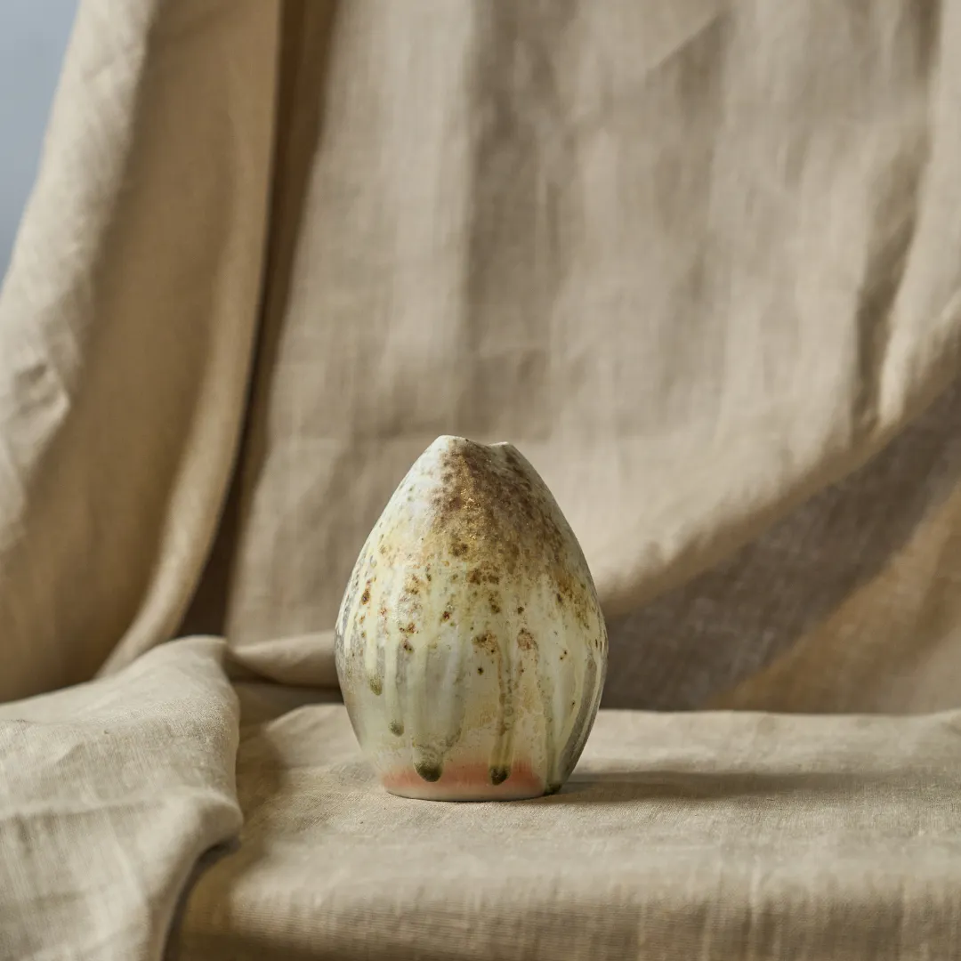 Studio Delta Pottery Uovo woodfired vaso porcellana 15 cm