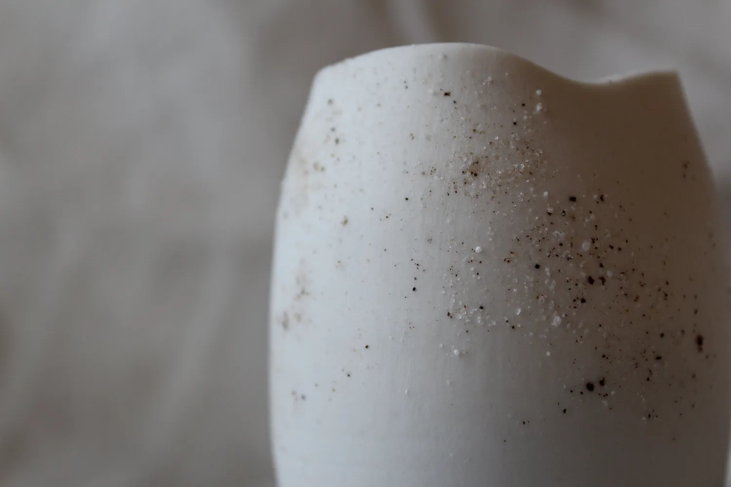 Studio Delta Pottery Uovo di Lava #4 vaso 8,5 cm porcellana