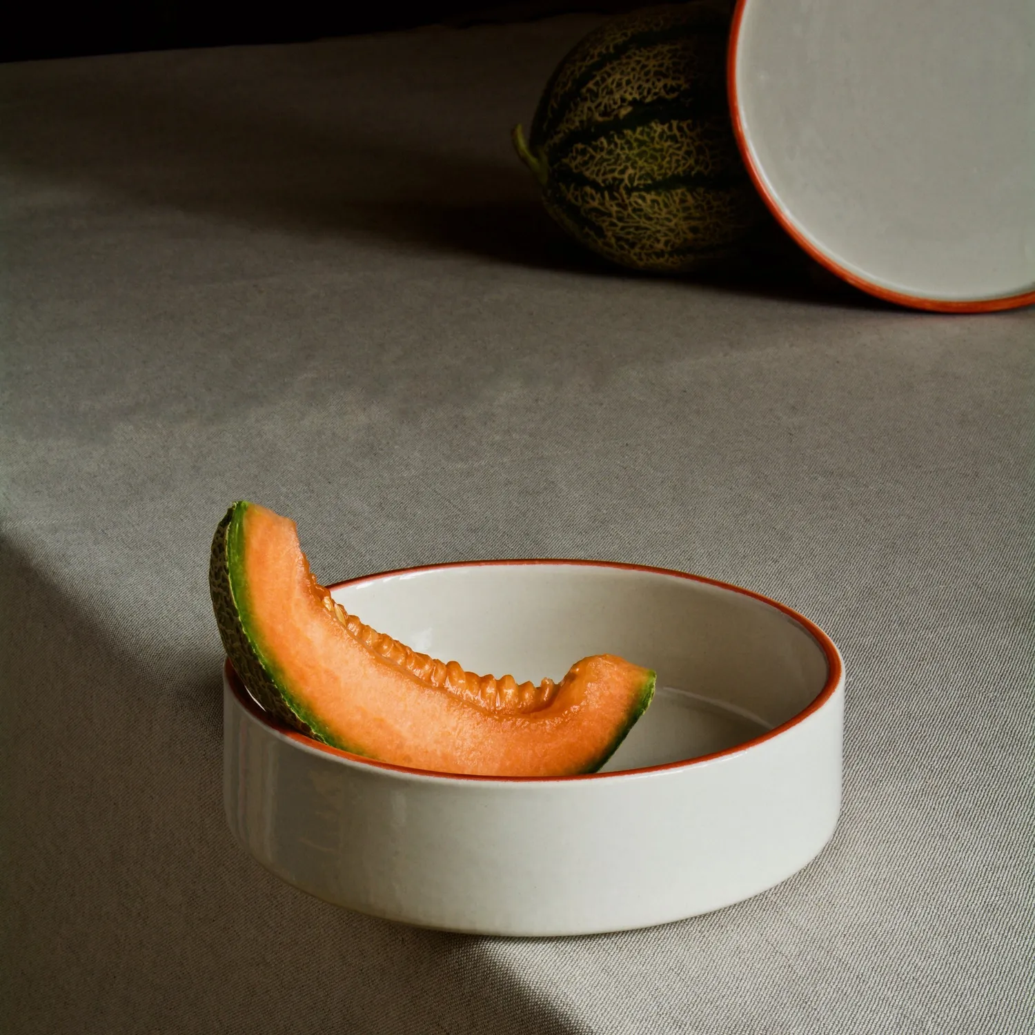 Gigi piatto fondo in ceramica Rosso Carminio fondo
