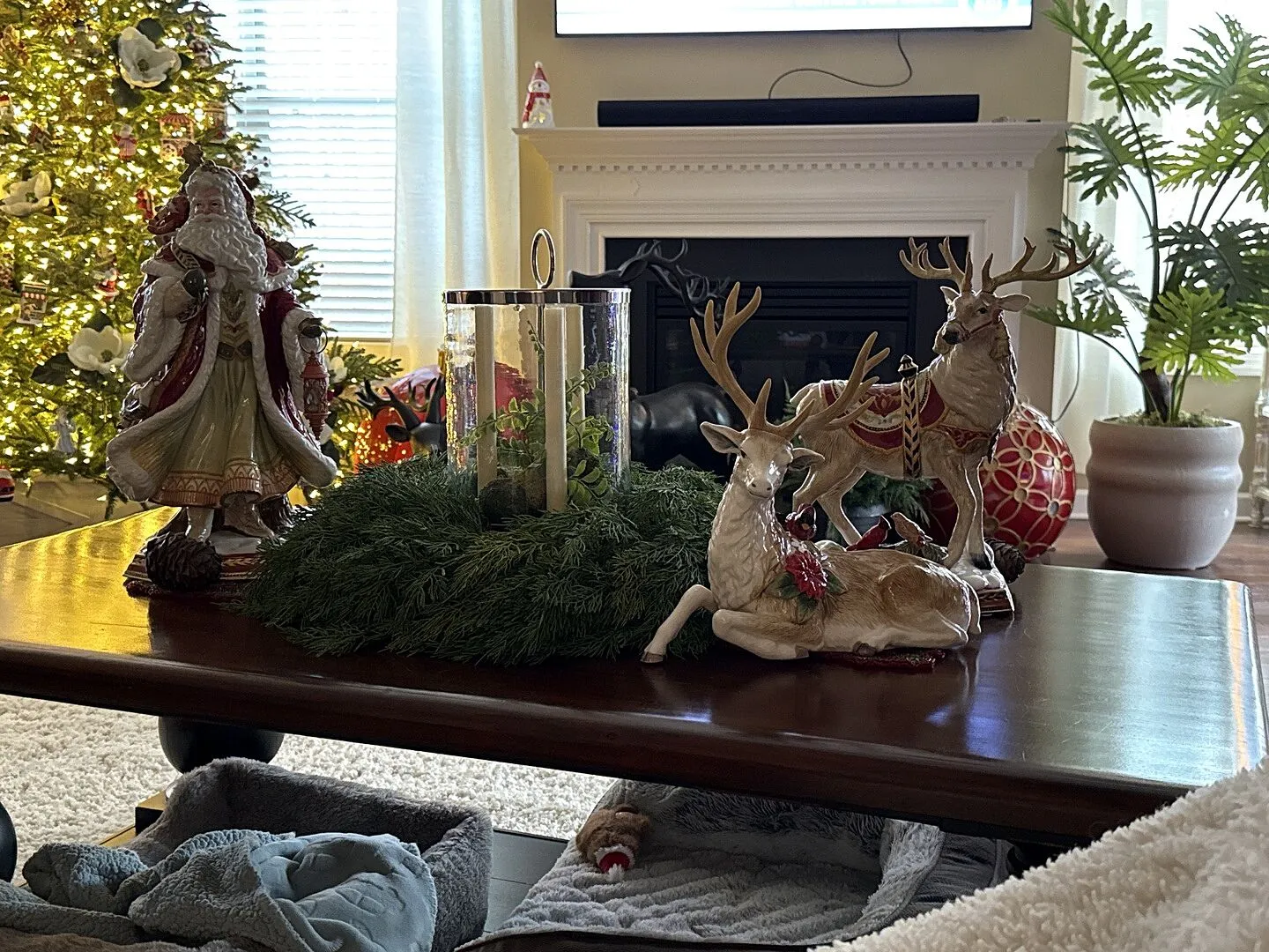 Fitz and Floyd Poinsettia Holiday cervo sdraiato statuetta marrone