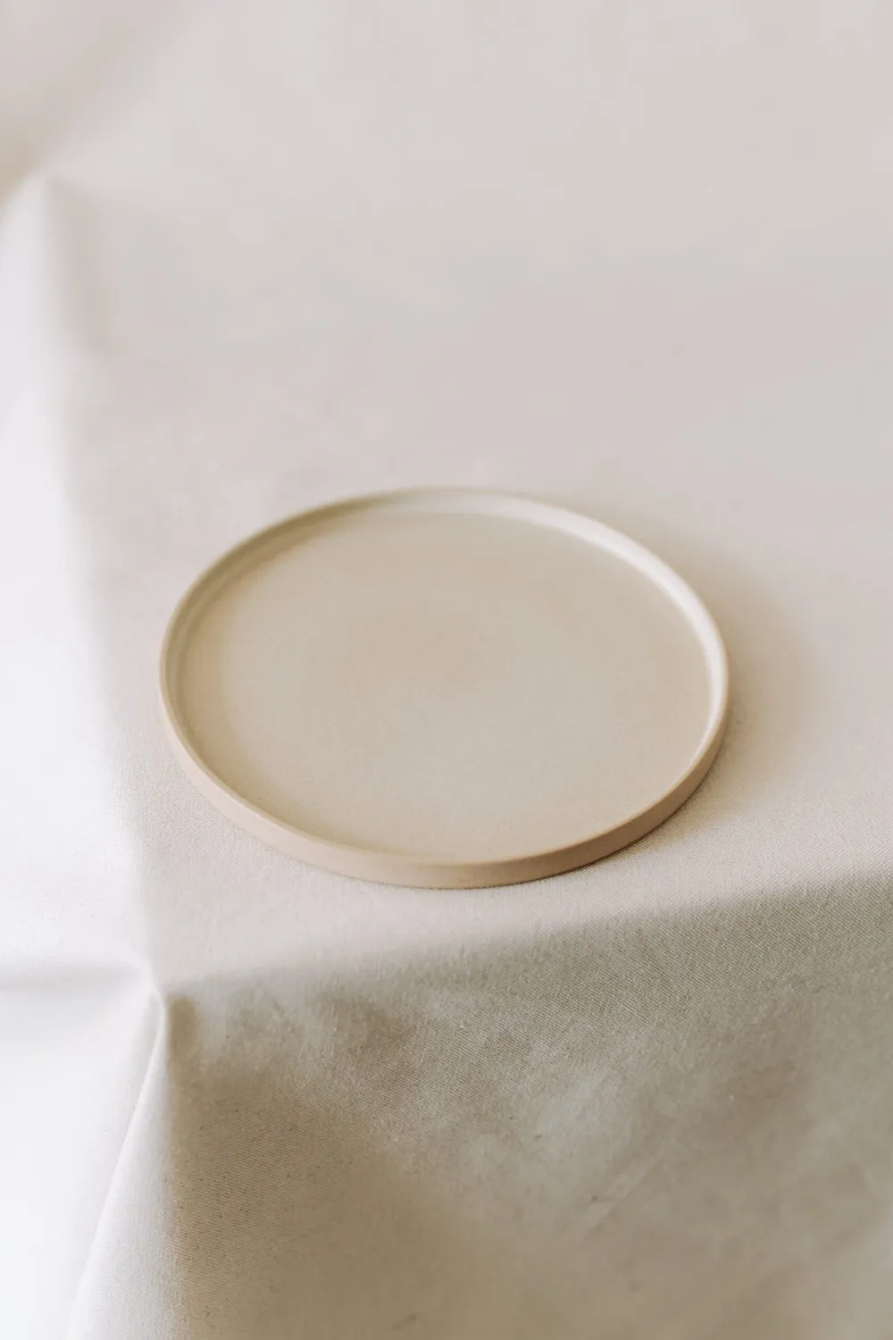 Poemi Mei piatto ceramica 25 cm bianco sporco