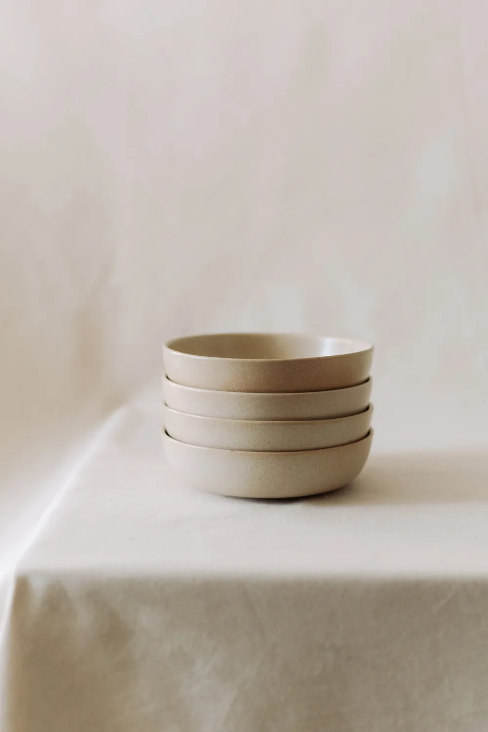 Poemi Mei 19 cm ciotola bianco beige gres