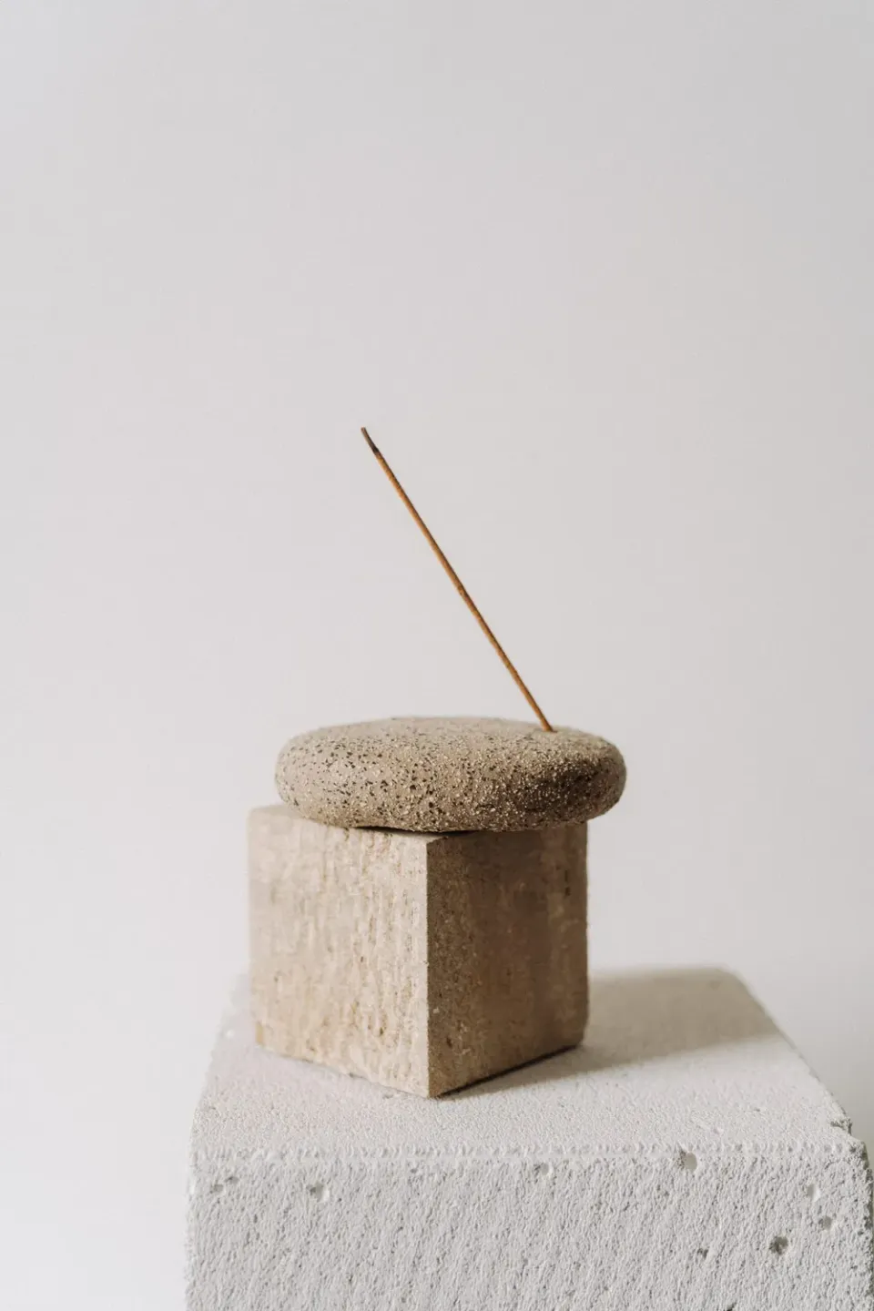 Poemi Japandi supporto bastoncini terrazzo beige