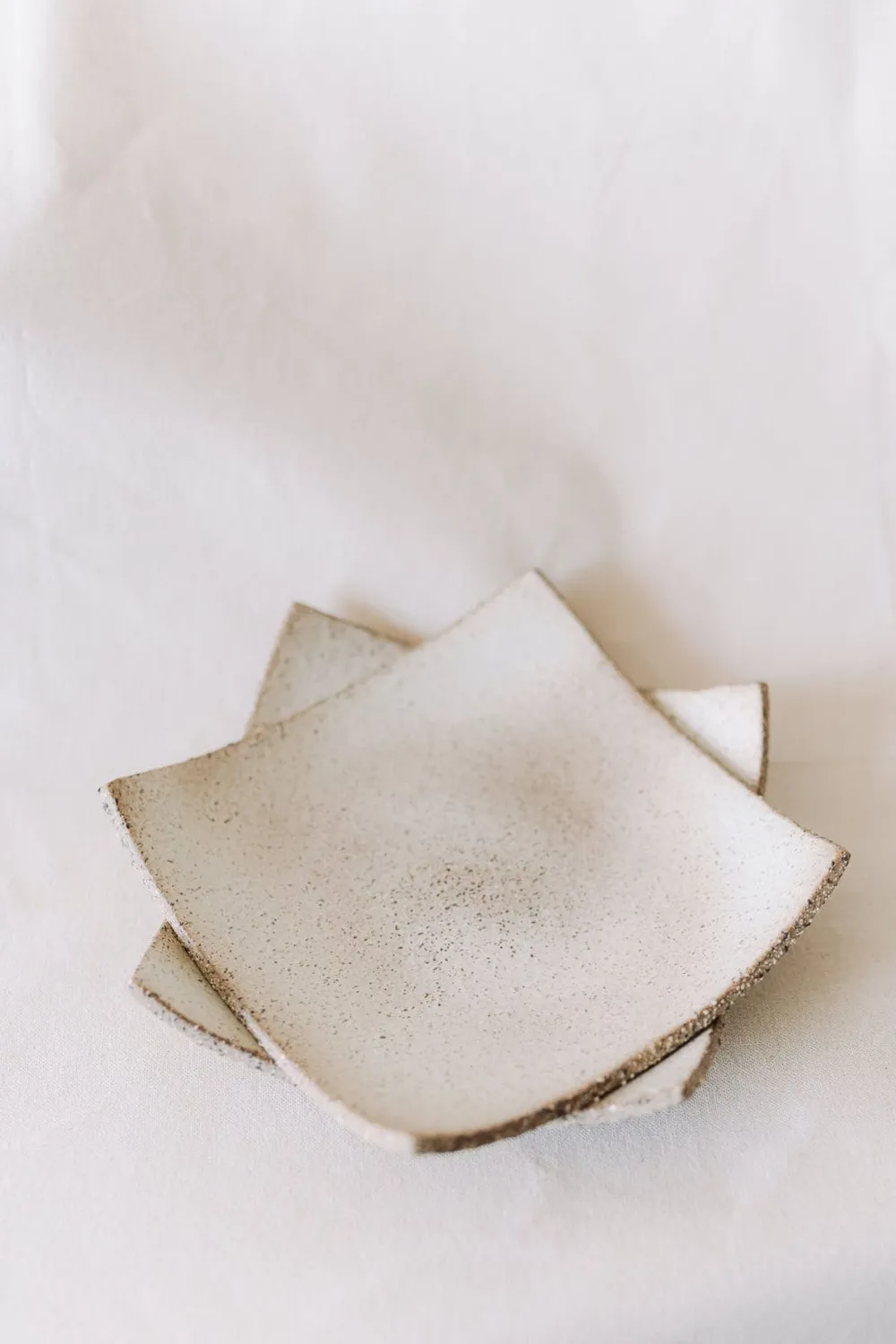 Poemi Wa piatto quadrato ceramica 21 cm bianco beige