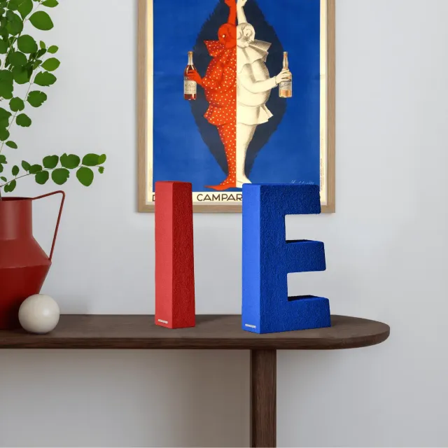 Tavola Ceramica Andrea lettera decorativa alfabeto taglia M