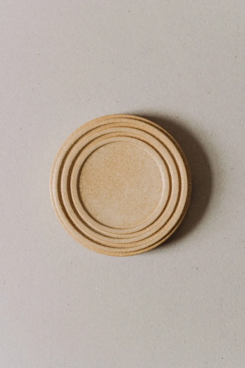Poemi Aarde Piatto in Gres Beige 18 cm