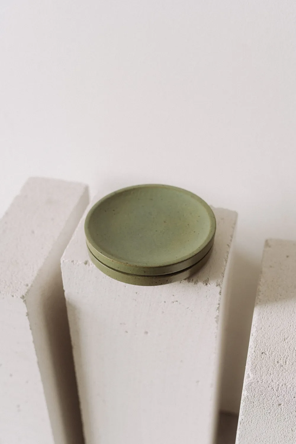 Poemi Aarde piattino ceramica 16 cm verde opaco