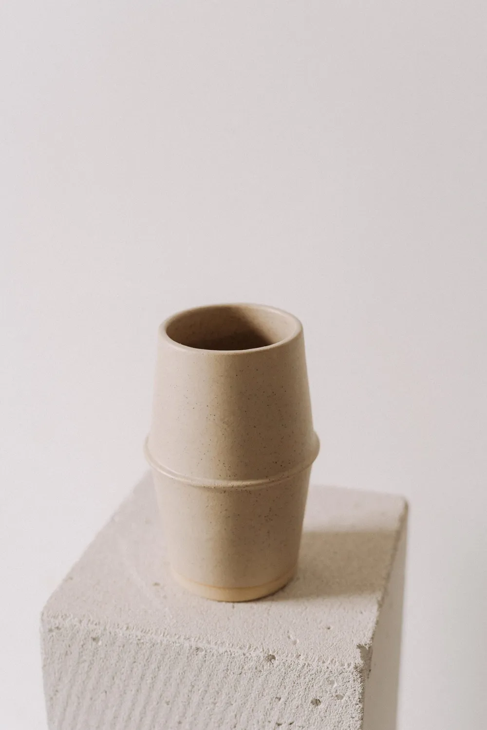 Poemi Japandi Vaso in Gres Beige 10x22 cm