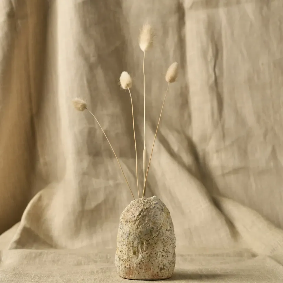 Studio Delta Pottery Uovo di dinosauro woodfired bottiglia 10x6 cm
