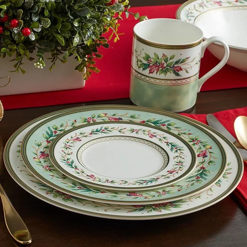 Fitz and Floyd Winter Holiday Garland piatto insalata bone china