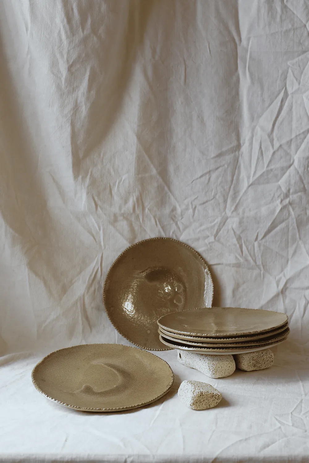 Studio Delta Pottery Piatti Miele piatto 20,5 cm grès beige