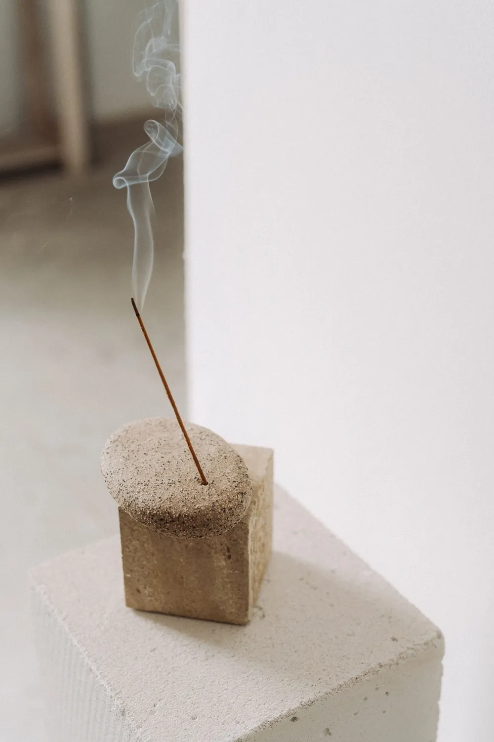 Poemi Japandi supporto bastoncini terrazzo beige